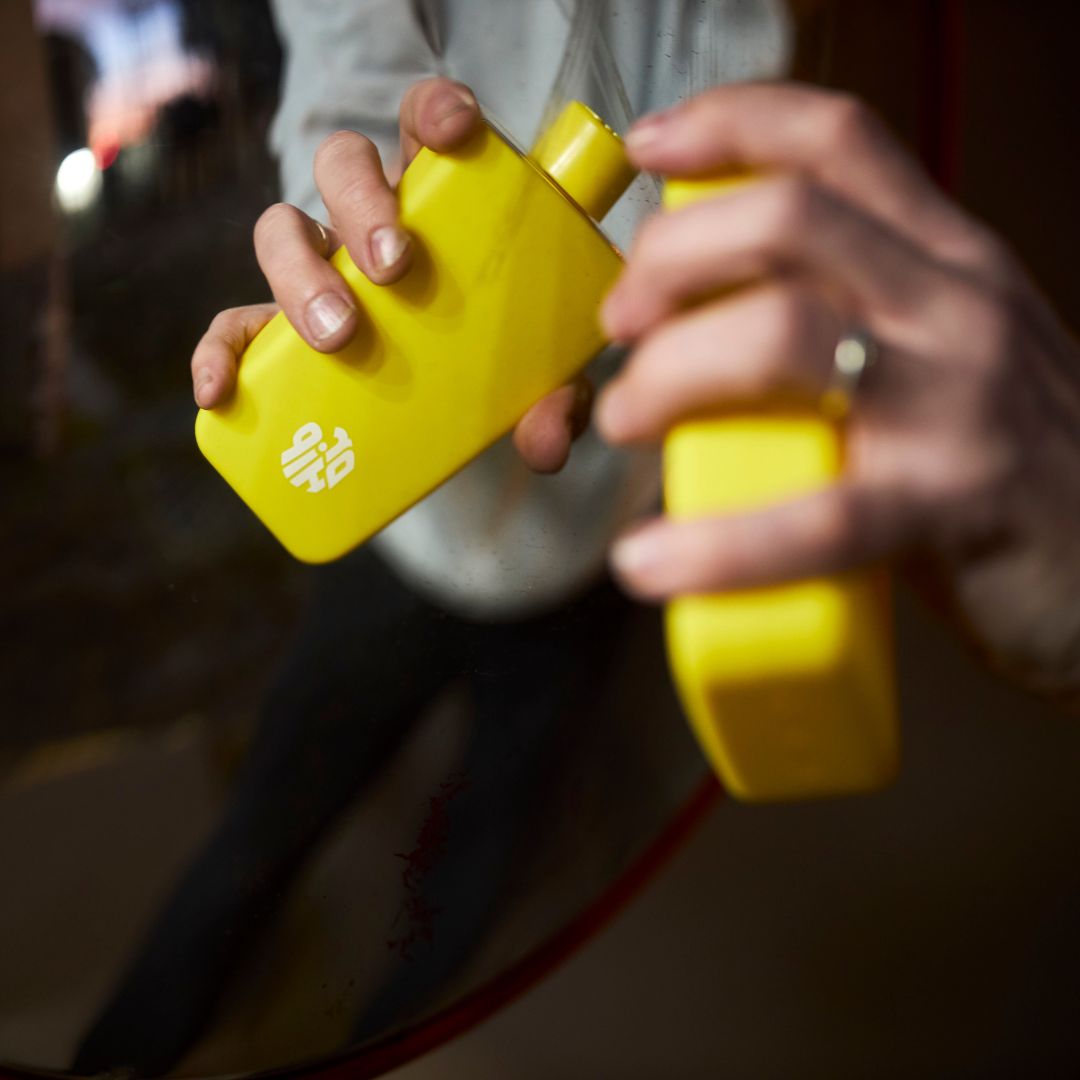 DR-10 Dr Hip Flask (Ray/Yellow) - 10oz / 295ml